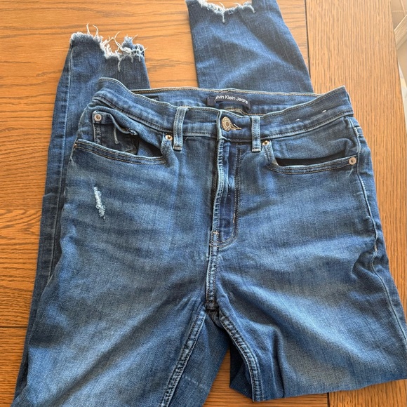 Calvin Klein Women's Straight Leg Dark Blue Jeans - Picture 2 of 5